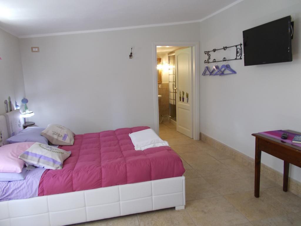 Casa Di Campagna Dal Pozzo Sorso Bilik gambar
